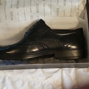 NWT ECCO BLACK ATLANTA WINGTIP LACE UP